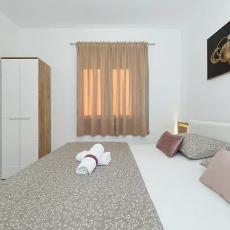 Villa Orchid *
